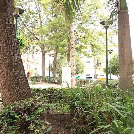 Del Parque Flats Monkey 1 مالقة